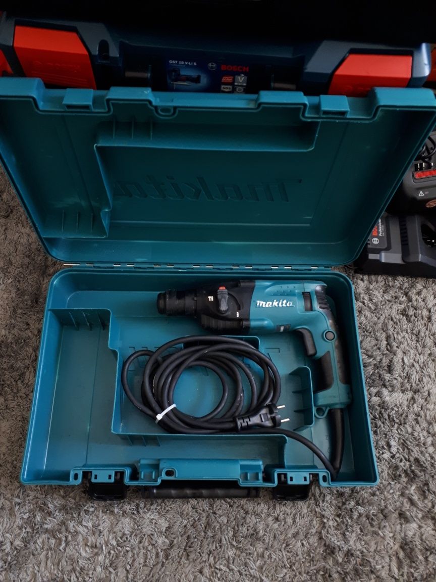 Makita hr1830 перфоратор з Європи.Макіта hr2410