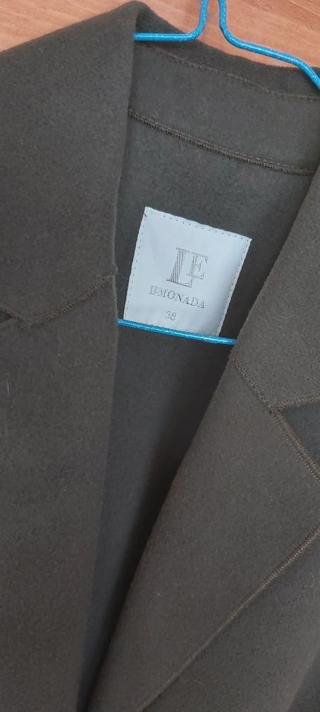 Płaszcz wiosenny trecz  lemonada  narzutka wiskoza filcowy  futro