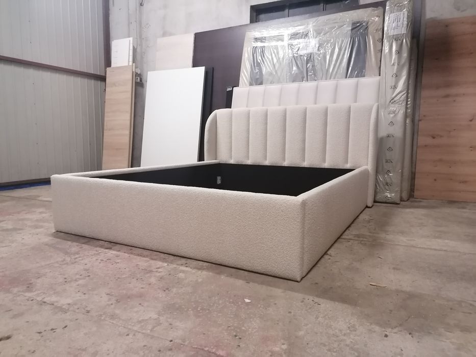 Łóżko tapicerowane na wymiar od producenta tedi boucle baranek