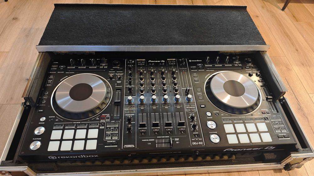Pioneer DDJ RZ kontroler Stan idealny 100% sprawny + dedykowany case