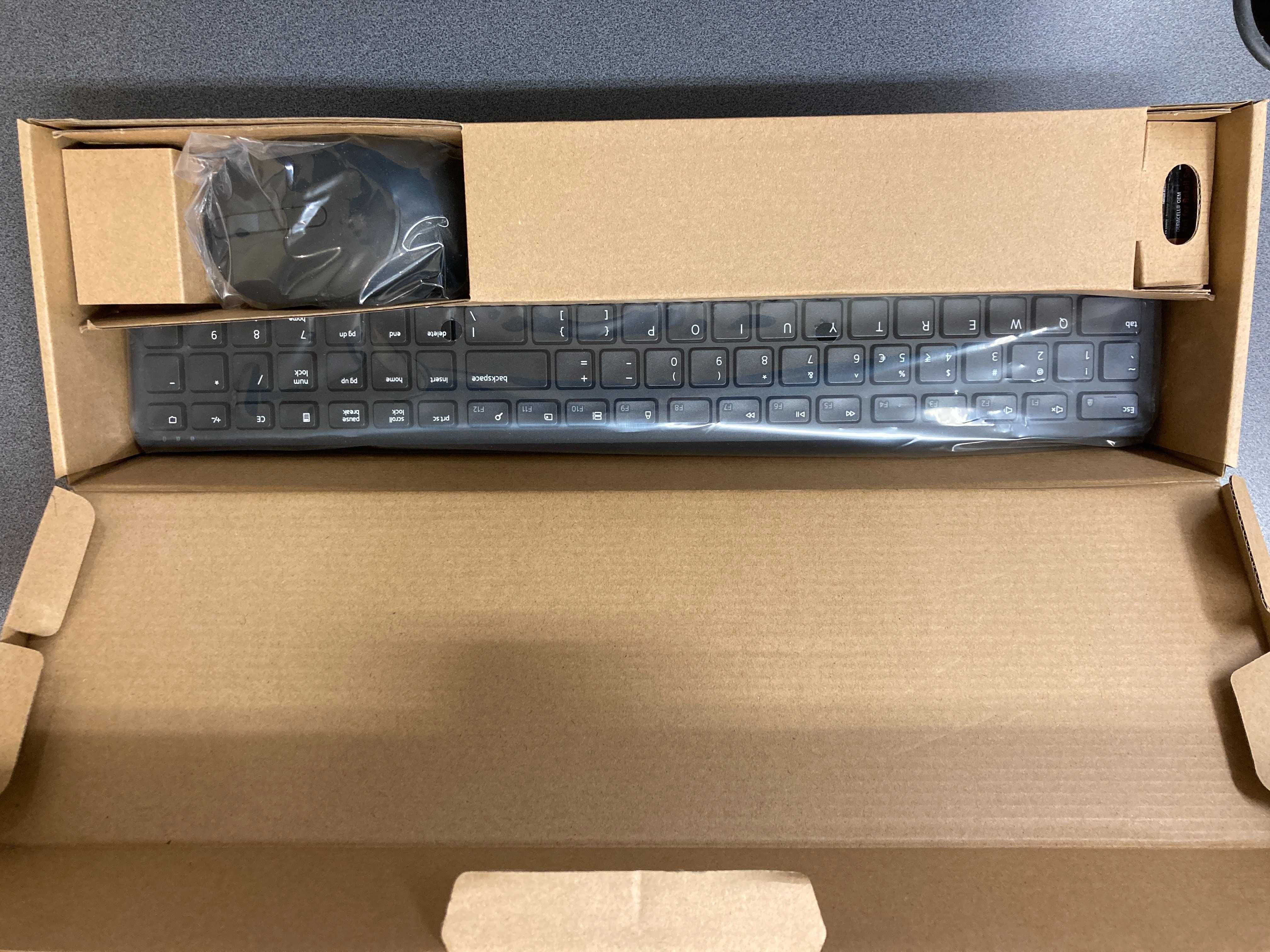 Zestaw klawiatura + mysz Dell Pro KM5221W  Bezprzewodowy