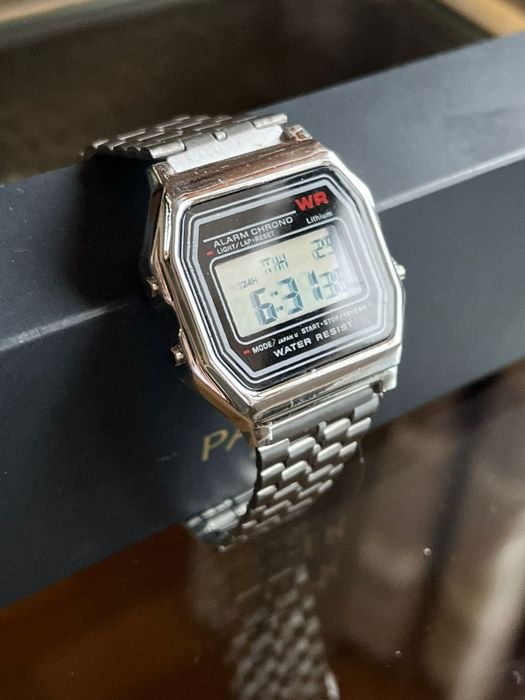 Vintage zegarek w stylu casio  bransoletka solidna stalowa