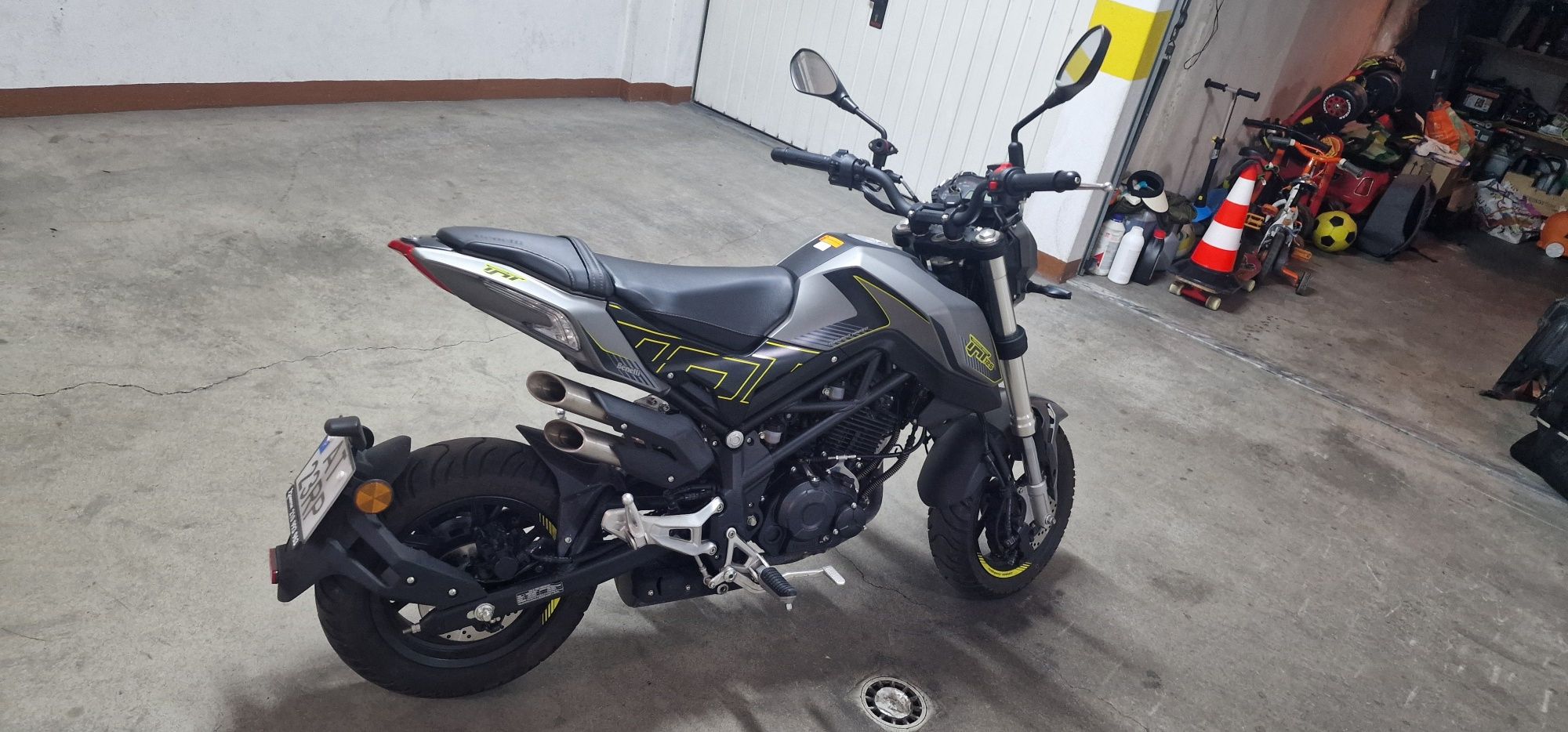Mota Benelli tnt 125
