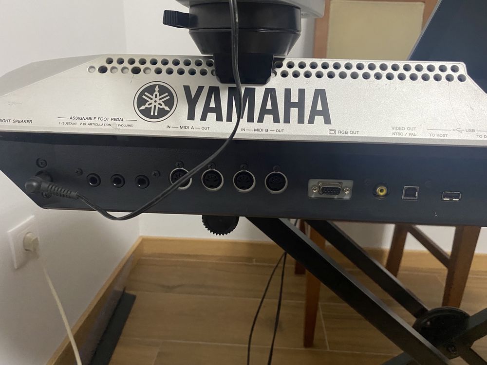 Teclado Tyros 2 da yamaha