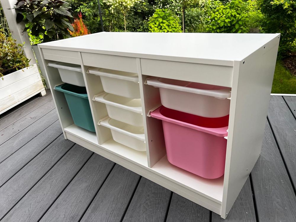 Regał Trofast z pojemnikami IKEA