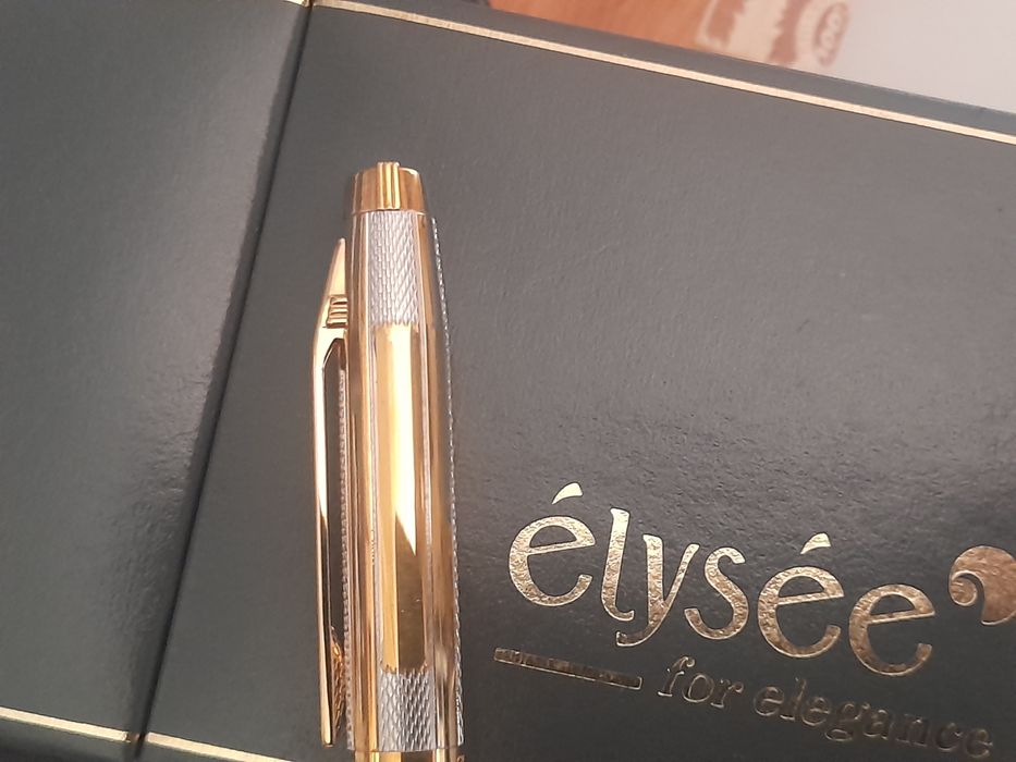 Caneta tinteiro Elysée aparo de ouro 750