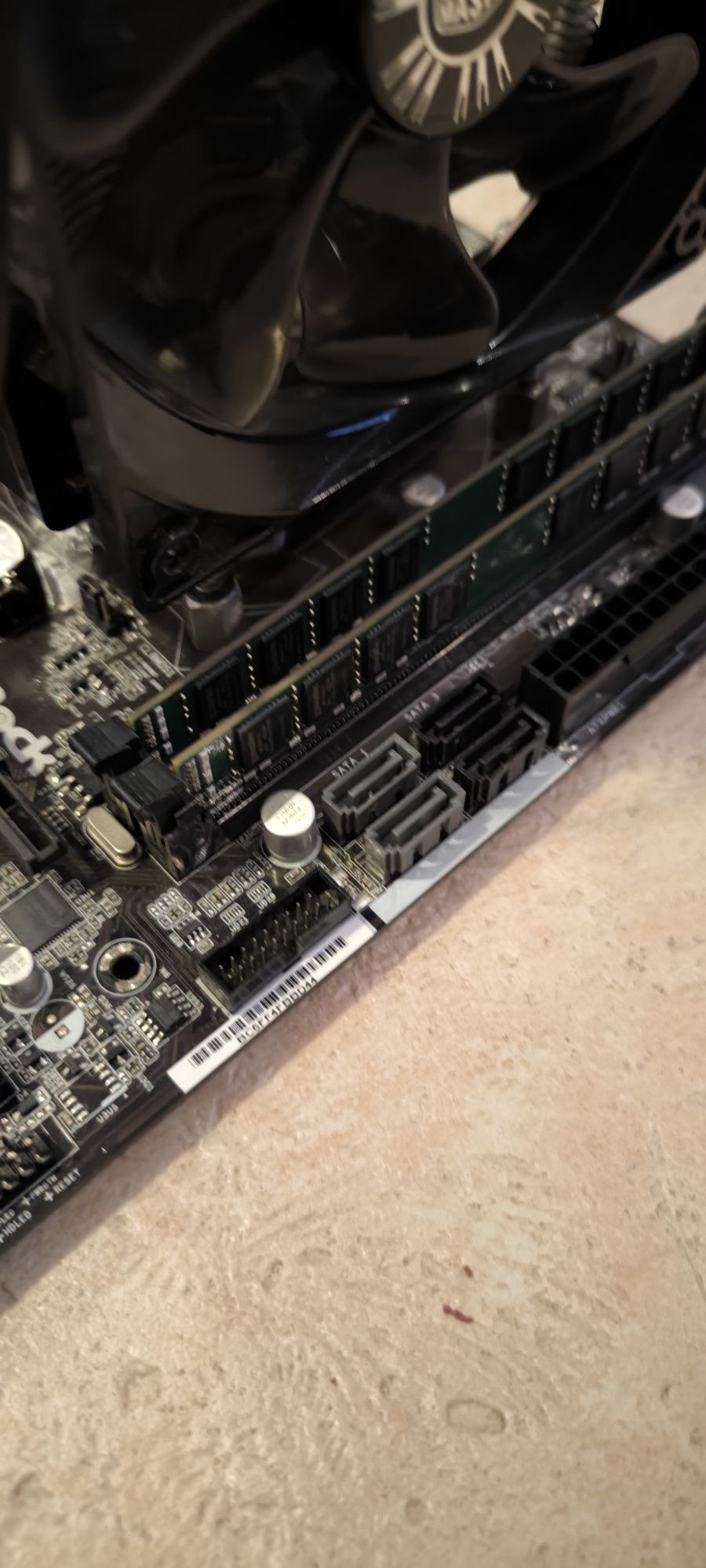 Komputer PC i5 4690k 16GB ramu DDR3 płyta główna lga1150 ASRock H81M