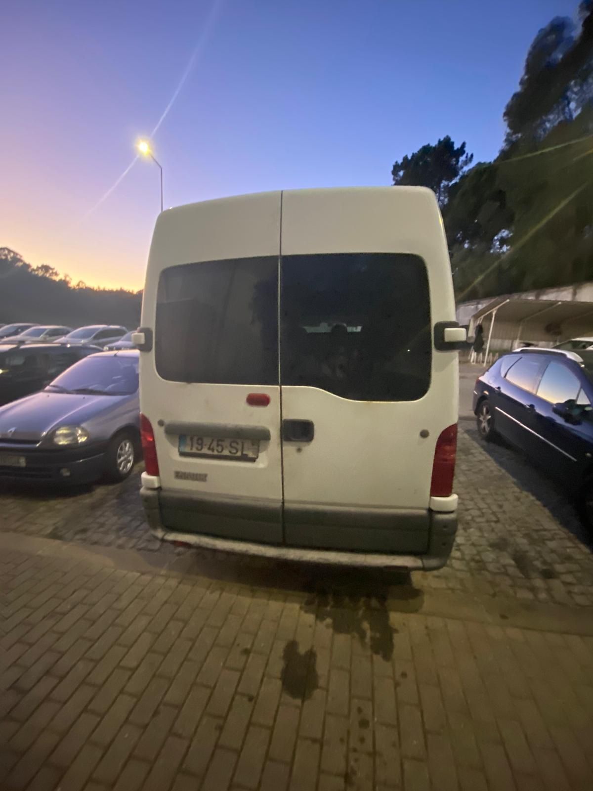 Vendo renault master ,2200 turbo ano 2001