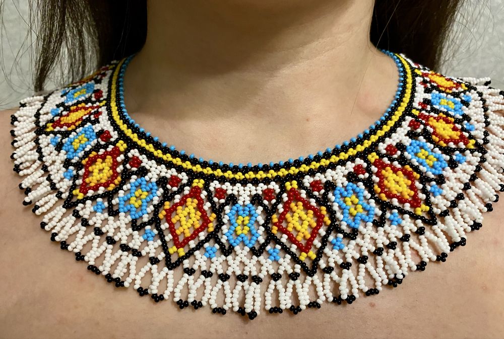 Силянка виготовлена з чеського бісеру