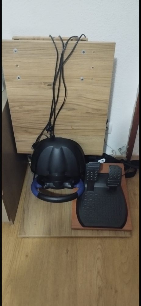 Volante thrustmaster t150rs