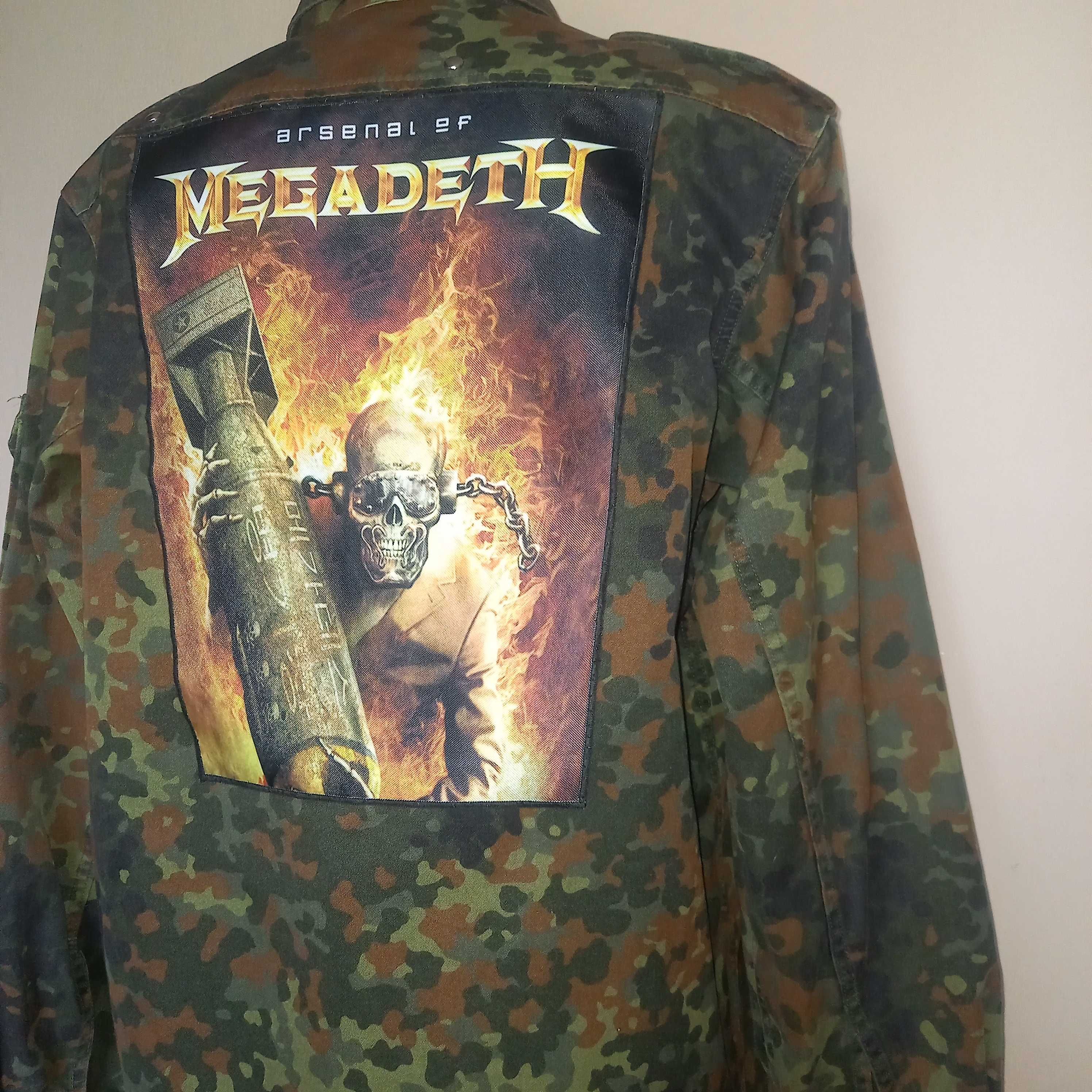 kurtka moro z naszywką ekran Megadeth