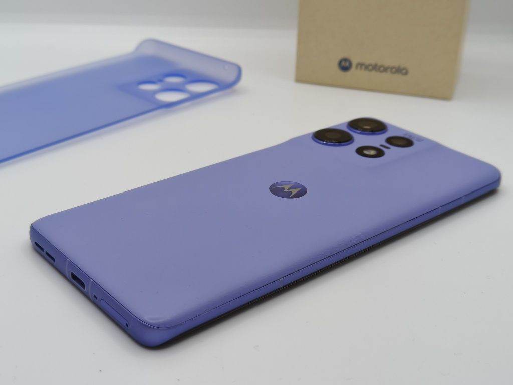 Motorola edge 50 pro z monitorem Blackview i kawiatura bt z touchpadem