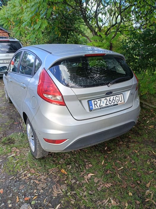 Sprzedam Ford fiesta 2010