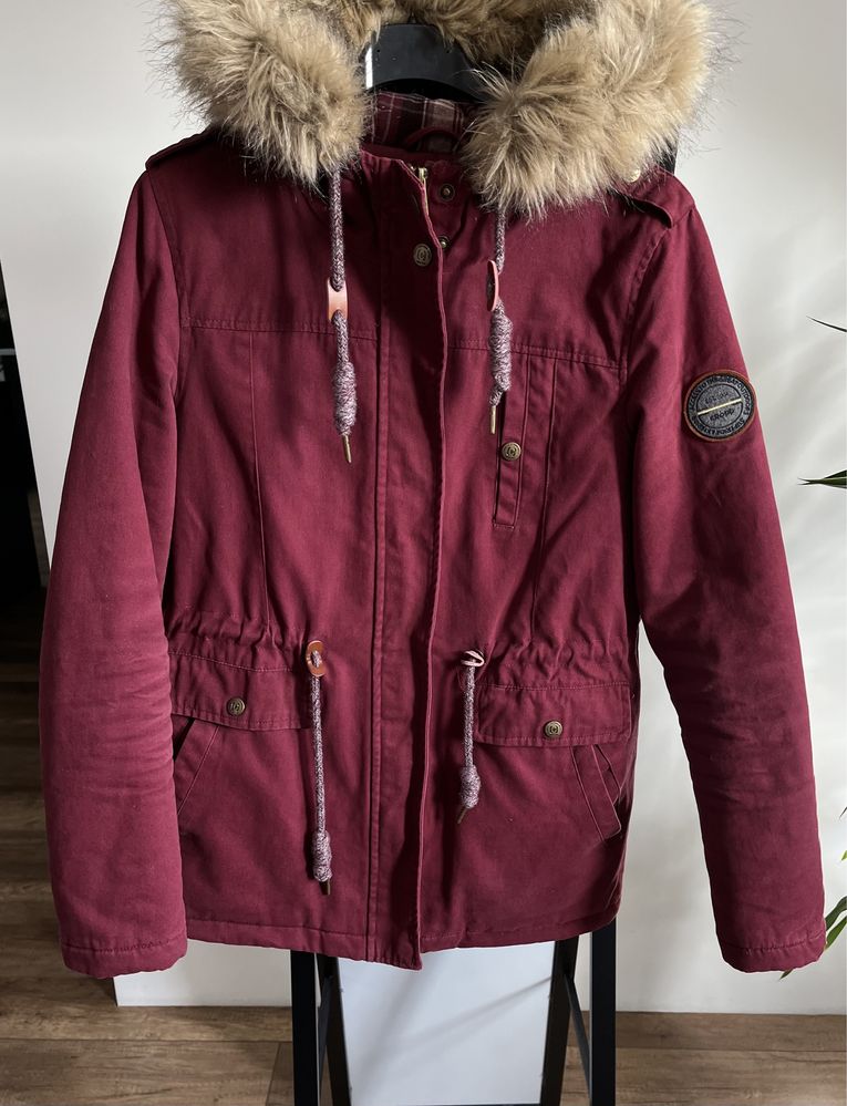 Burgundowa parka