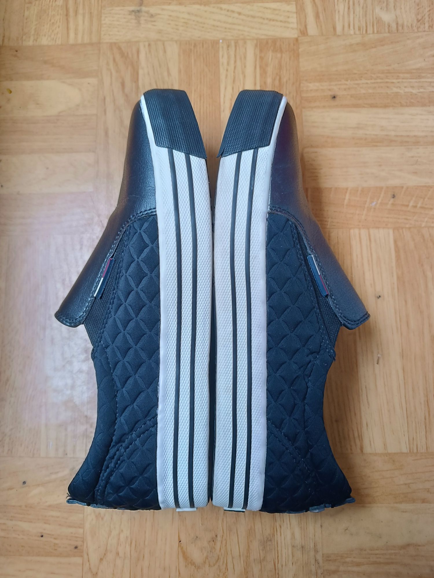 Buty slip on Lyon 9C2 Tommy Hilfiger 40