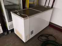 Arca / Conservador horizontal de supermercado FRICON portas em vidro,