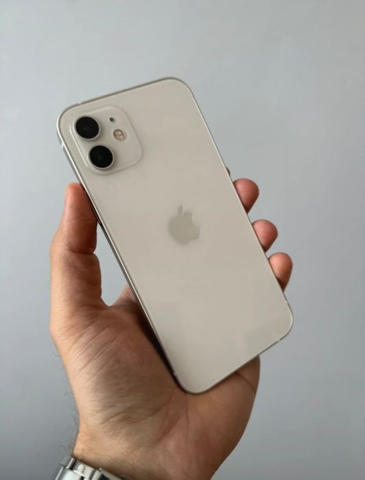 Sprzedam iPhone 12