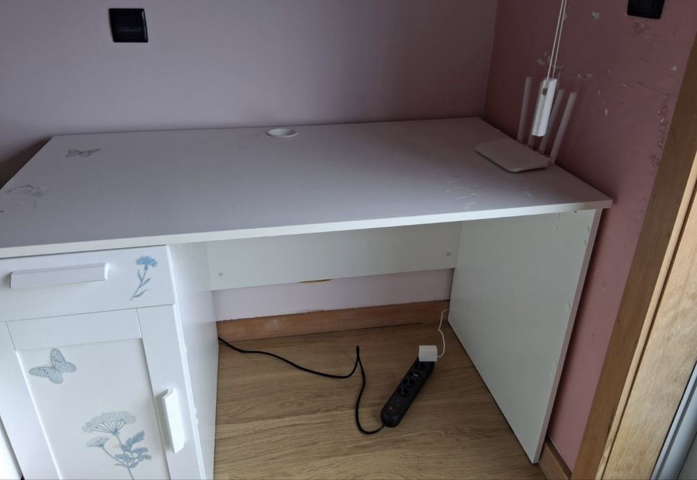 Secretaria Ikea Brimnes