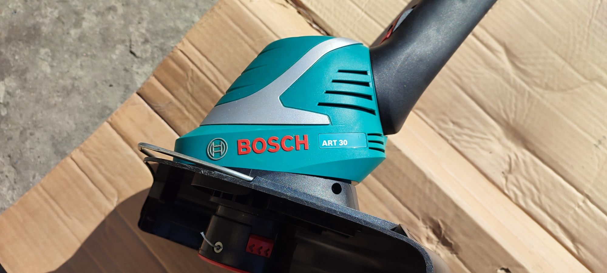 Трімер, косарки BOSCH ART 30 з Англії