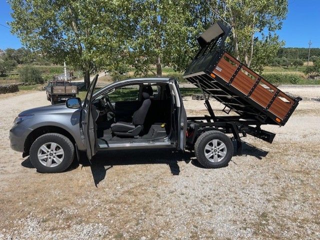 Mitsubishi L200 2.4 DI-D CD Invite CC 4WD