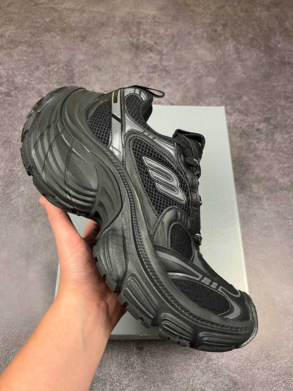 Balenciaga 10XL Black