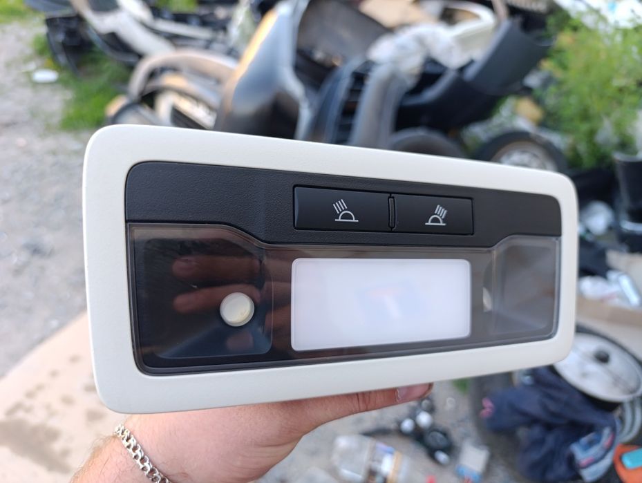 Плафон освещения салона Lexus ES300H 2018-2020 RX350 RX450h 2016-2022