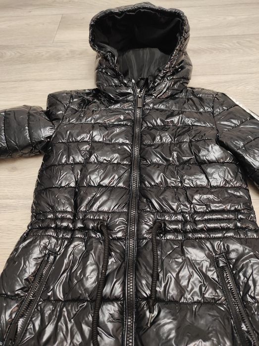 Демі куртка Reserved для дівчинки р. 122-128