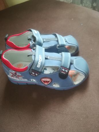 Босоніжки сандалі для хлопчика літній нові