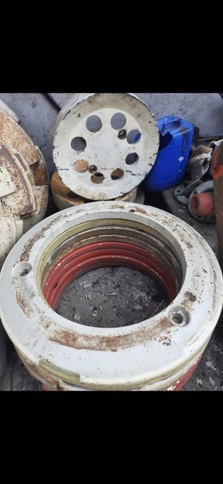 Ciagnik URSUS C 330 i C 360 / 3p obciazniki tylnych kol talerze