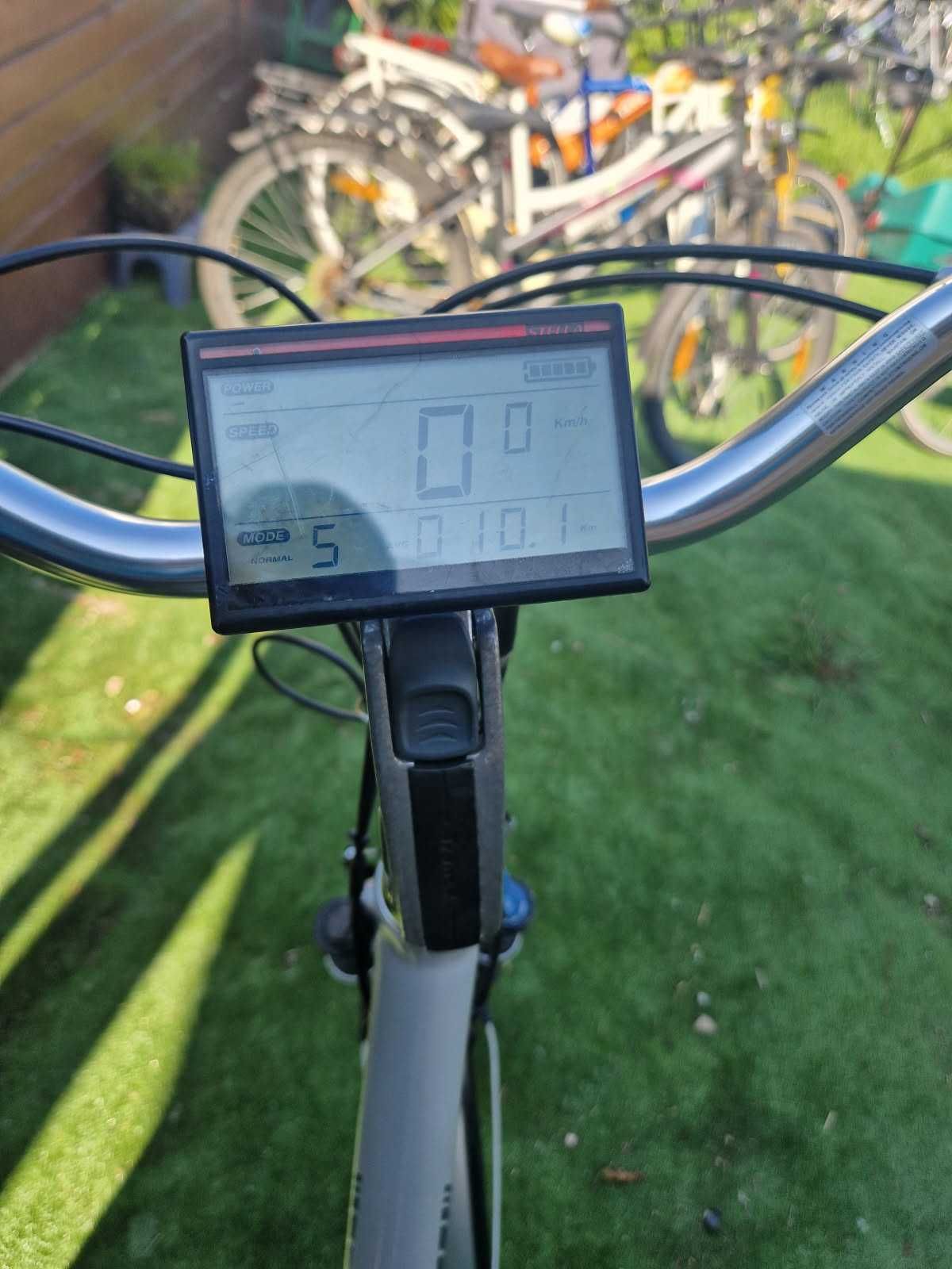 Rower elektryczny 9 biegów wspomagania stan idalny