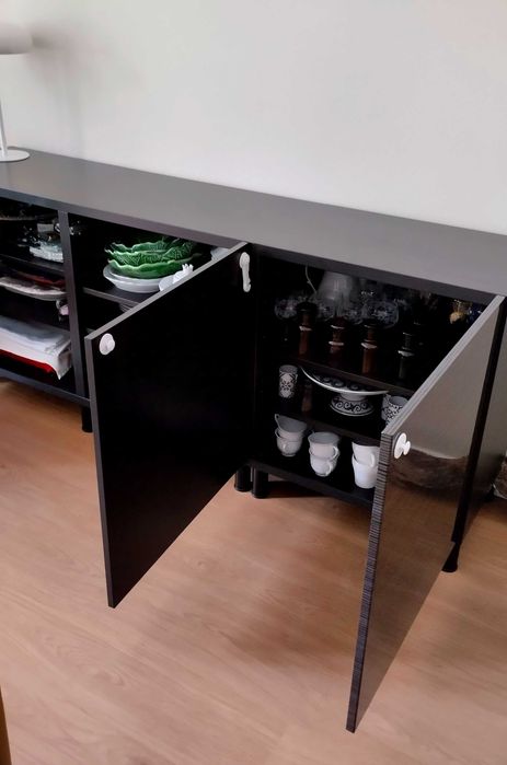 Aparador  Preto Ikea