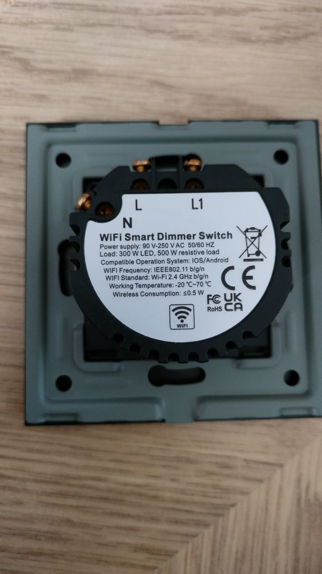 Włącznik wyłącznik światła WIFI BSEED