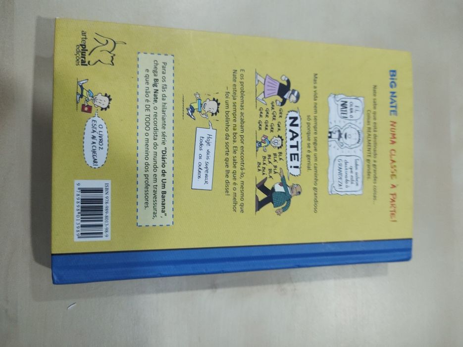 Livros juvenis capa dura