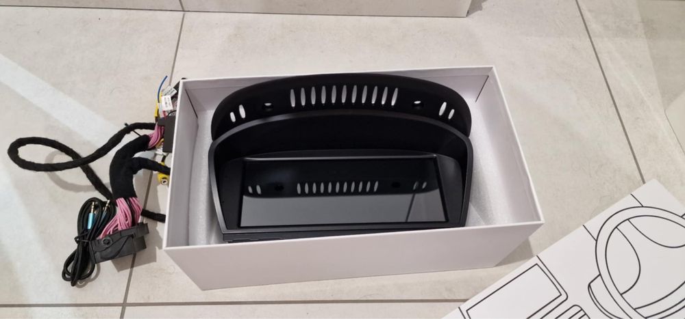 Stacja multimedialna Duzy Ekran CIC bmw e91 e92 e90 android carplay