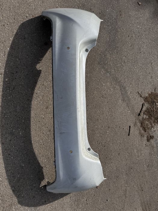 Zderzak skorupa tył tylni Toyota Yaris 3 III lift lifting FVAT pdc