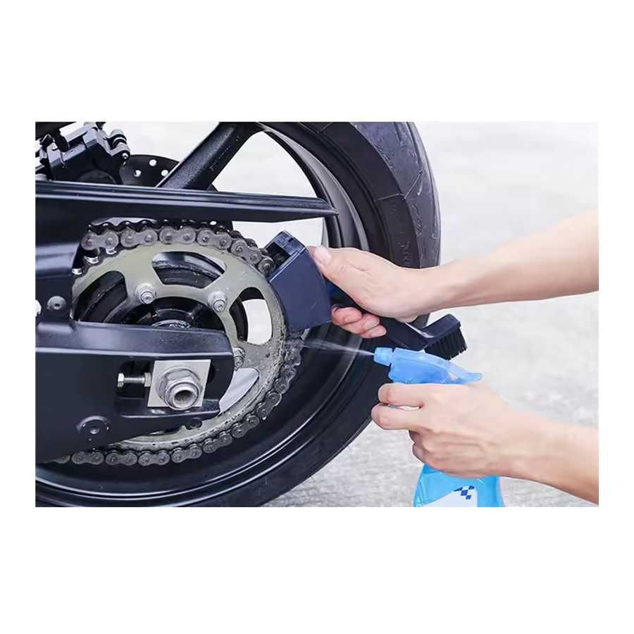 Escova de limpeza para correntes de moto