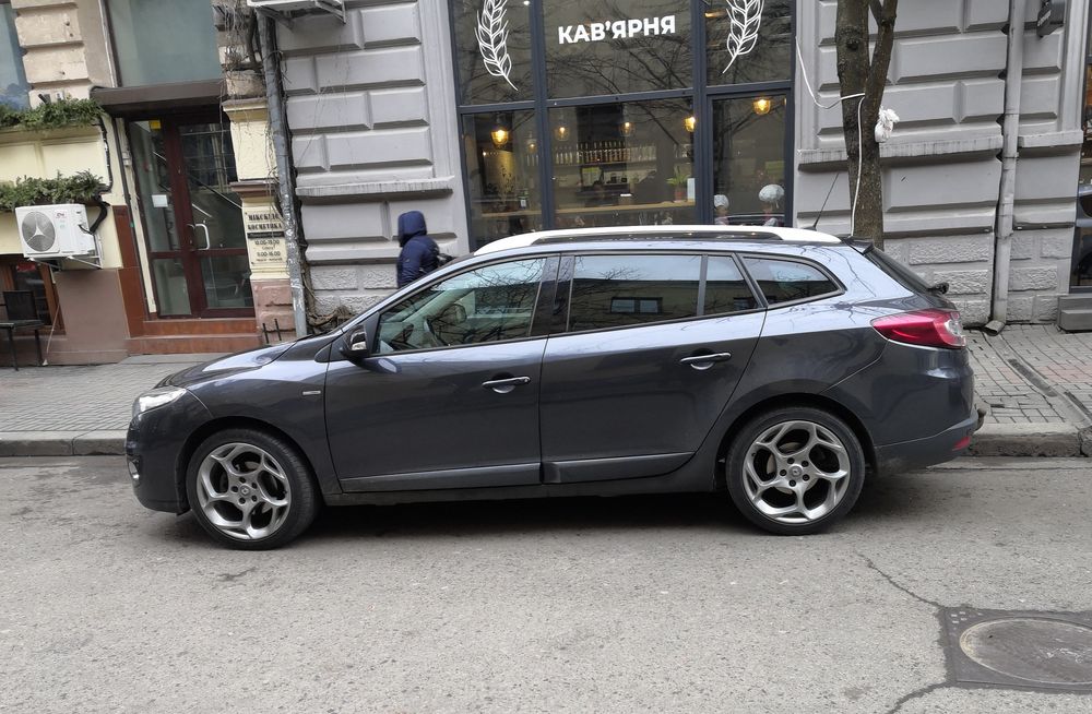 Диски R18 GT з шинами Renault Megane, Scenic