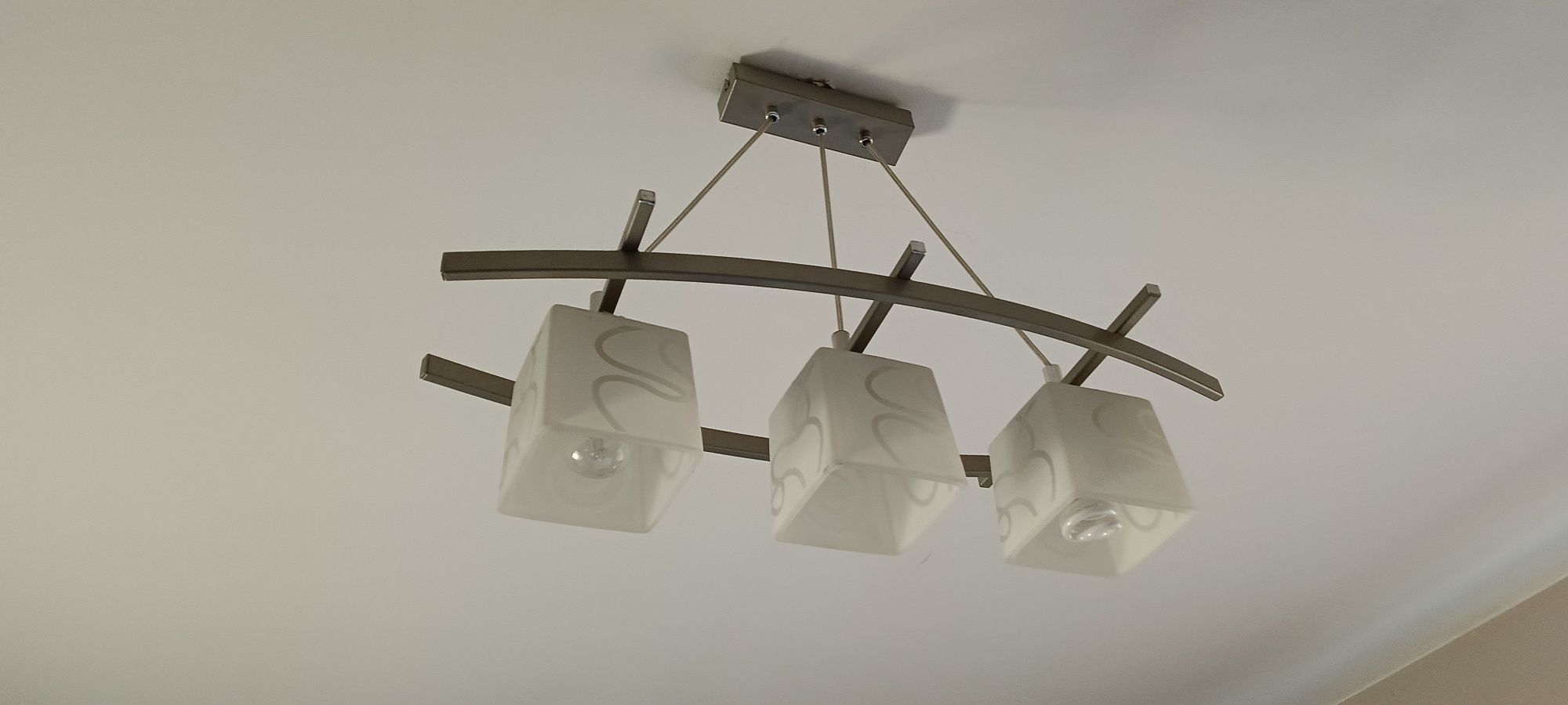 Lampa sufitowa (żyrandol)