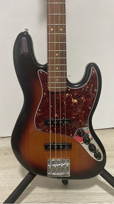 Fender Jazz Bass player plus