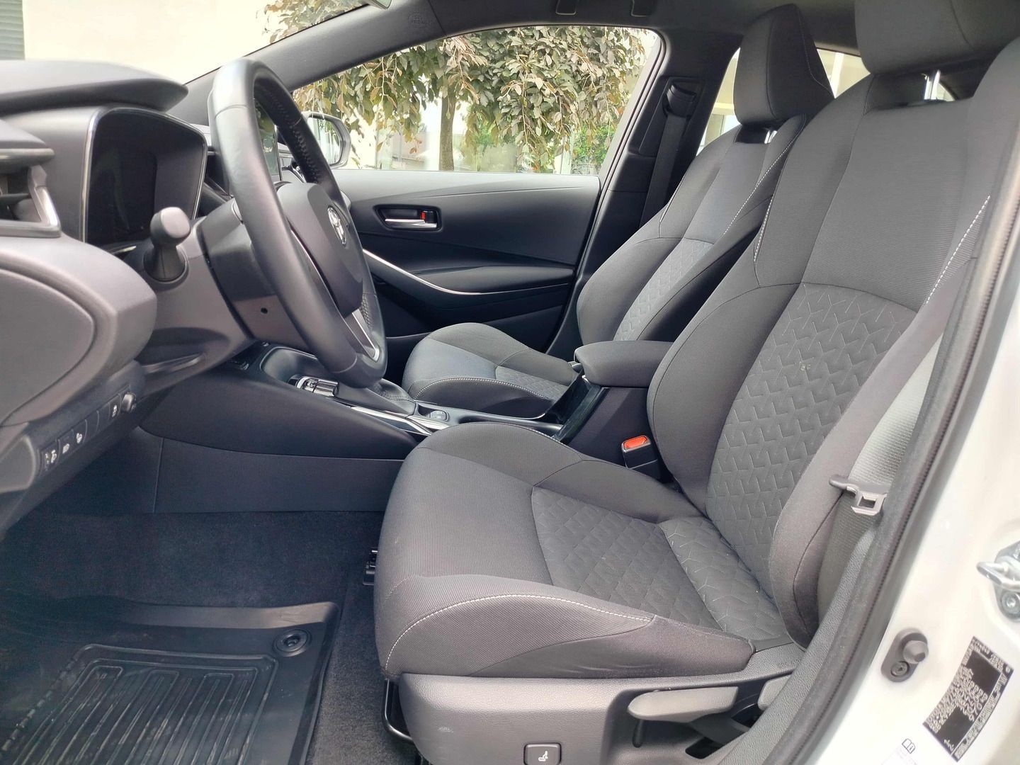 Toyota Corolla Niezawodna Toyota 1.8 Hybrid Comfort f.vat
