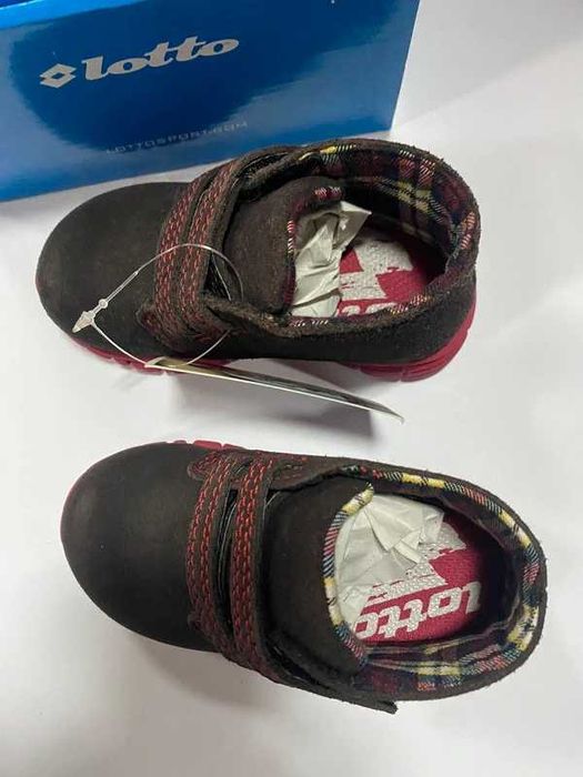 Botas para criança Lotto - tamanho 22