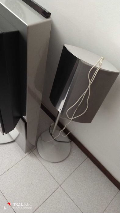 Vendo televisão marca bang & olufsen , transporte a carga do comprador