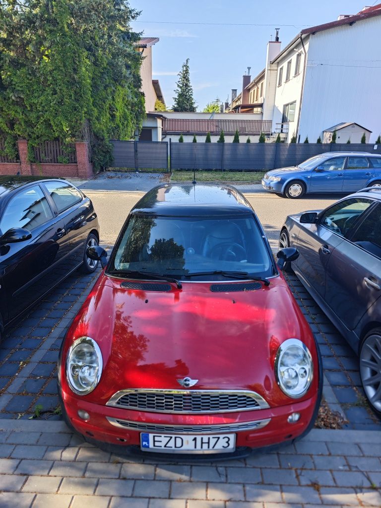 Sprzedam Mini Cooper 1.6 uszkodzone sprzęgło