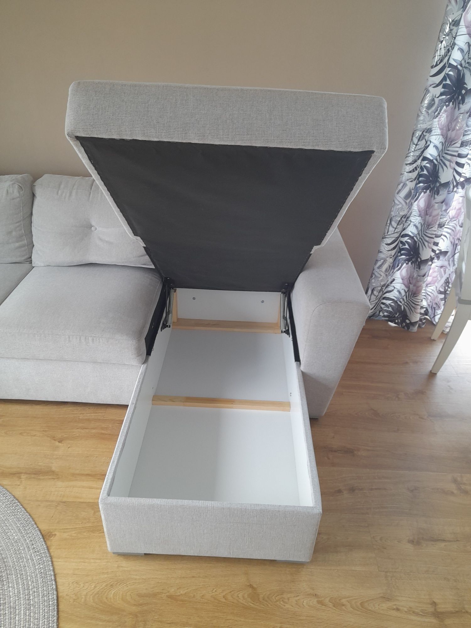 Sofa rozkładana -kolor piaskowy