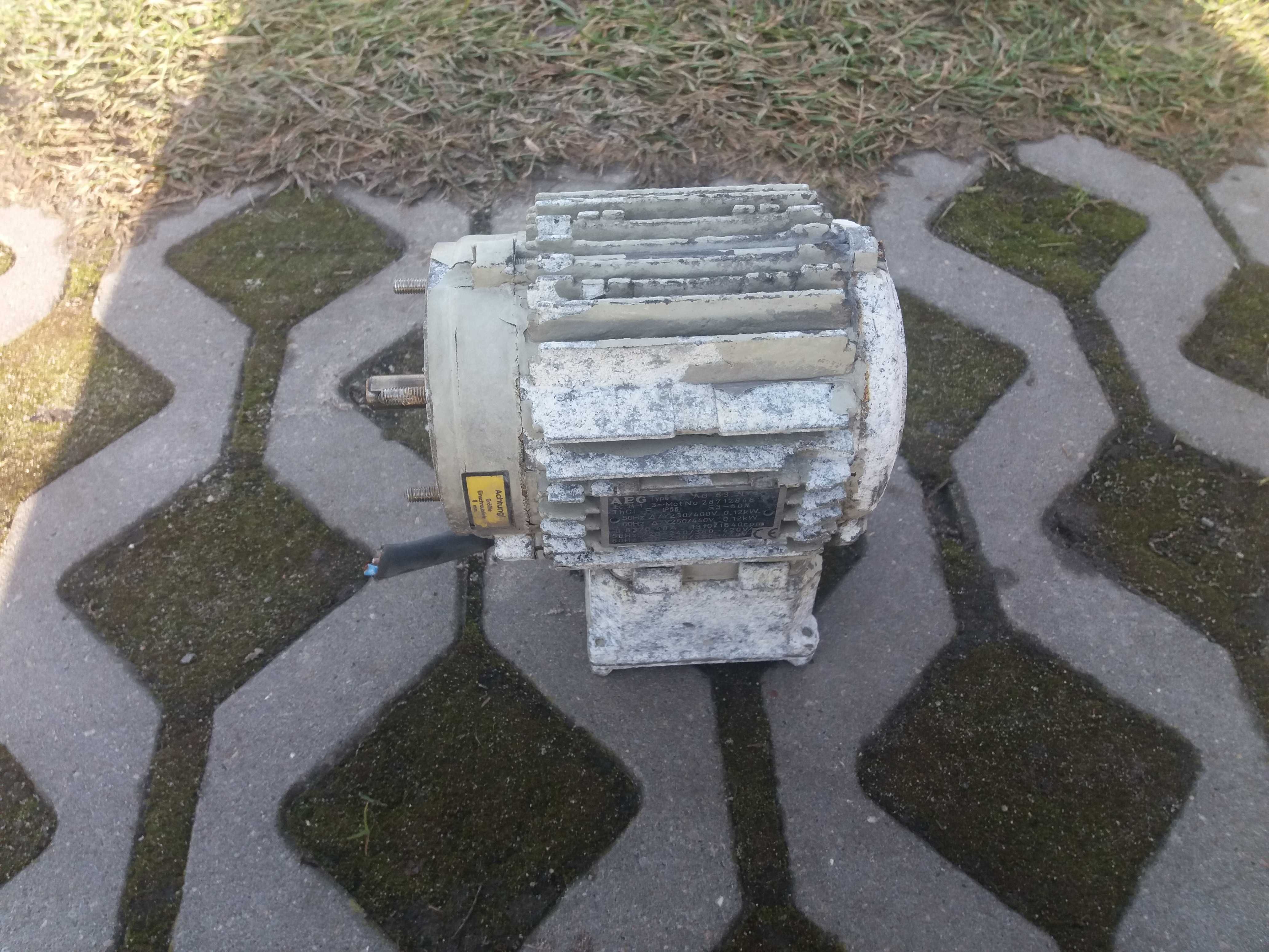 Silnik elektryczny AEG.
