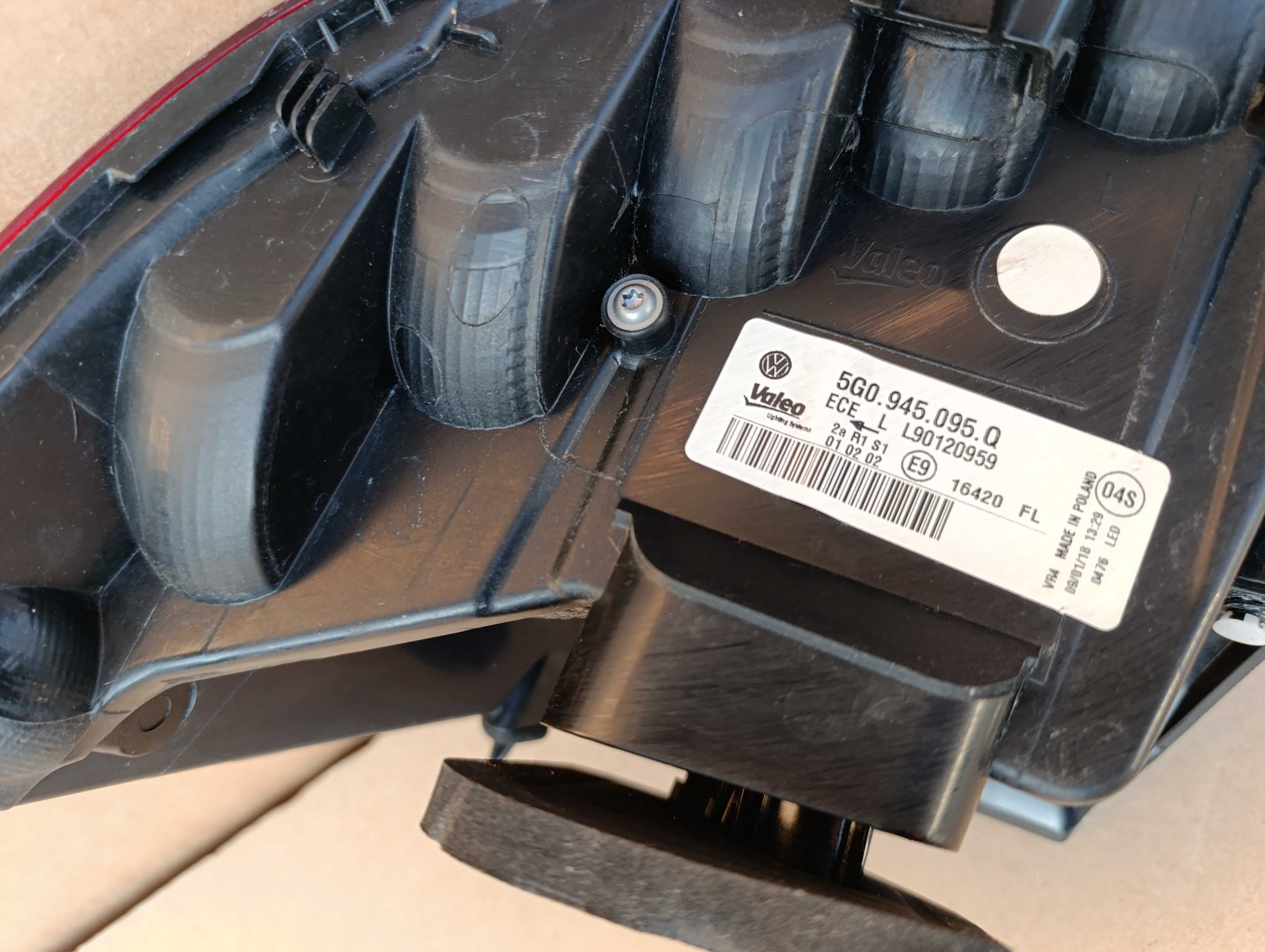 VW GOLF 7 VII HB LIFT lampa lewy tył lewa tylna led igła 5G0.945.095Q