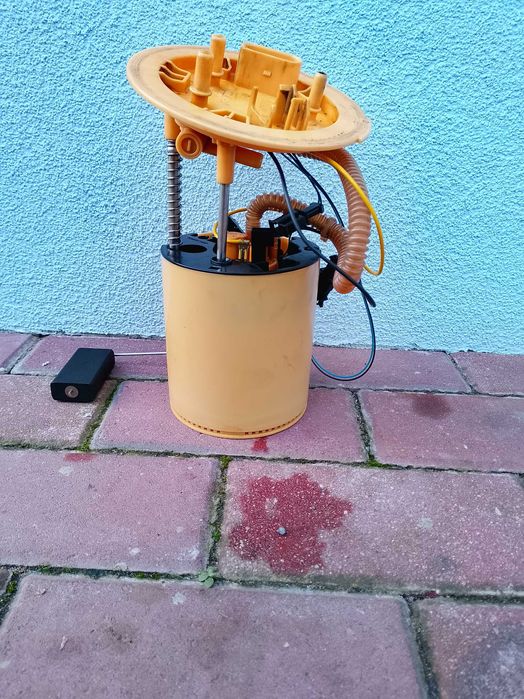 Pompa paliwa komplet z pływakiem AUDI A6 C6 3.0Tdi