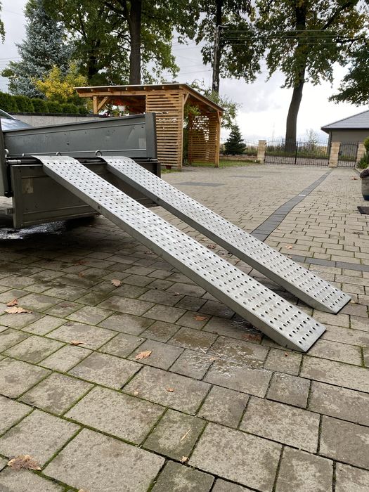 Wypożycze przyczepe lekką samochodową