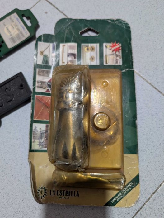 vendo batente de porta em latão pesado