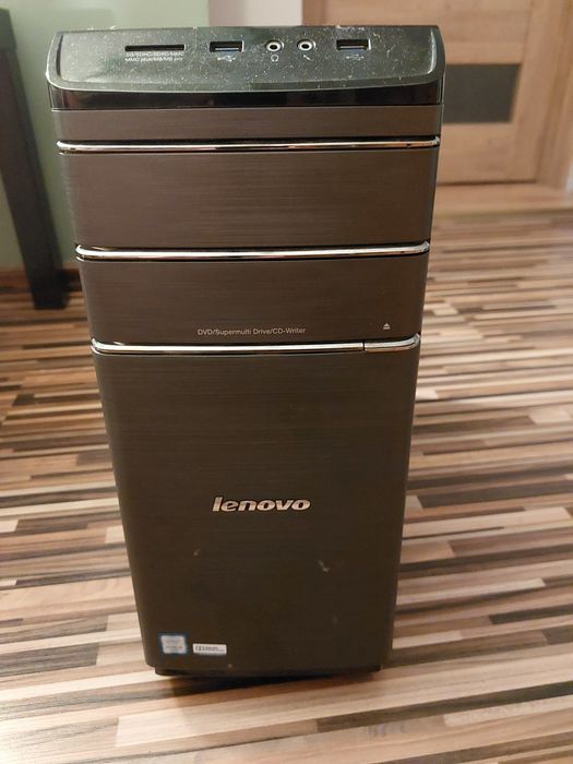 komputer stacjonarny LENOVO